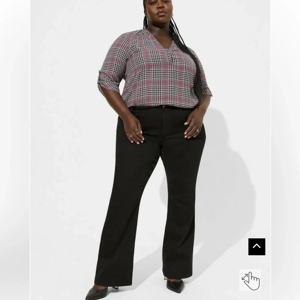 Torrid: Harper Georgette Pullover 3/4 Sleeve - Picture 2 of 14